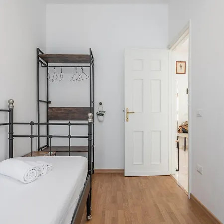 Apartment On Shopping Street