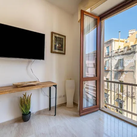 On Shopping Street Apartment *