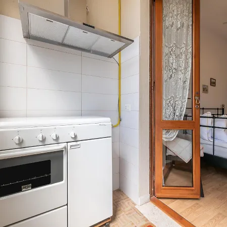 On Shopping Street Apartment Cagliari