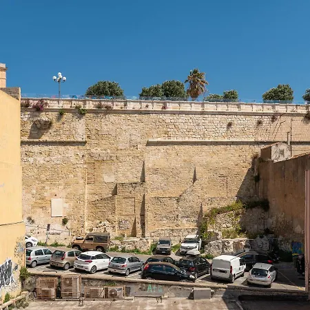 Apartment On Shopping Street Cagliari